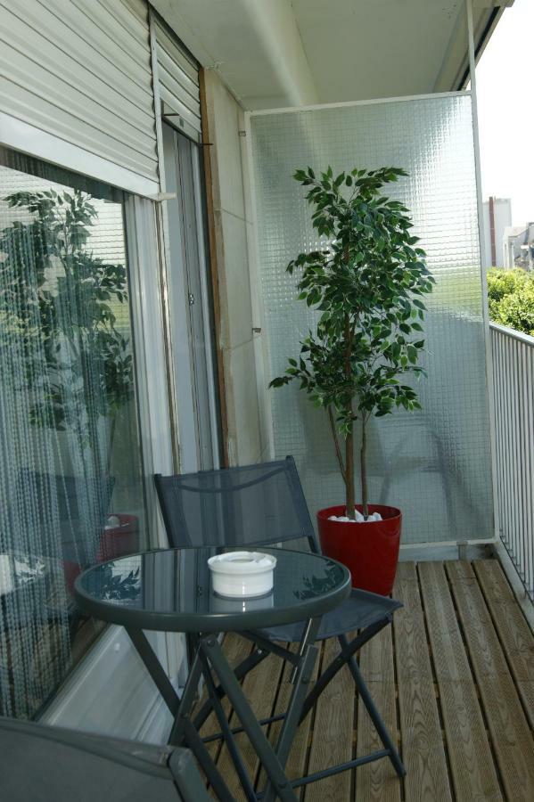 Studio Morgane, proche centre, balcon, linge et ménage Reims Esterno foto